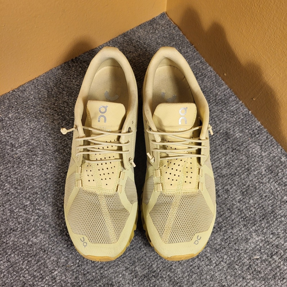 On Cloud 6 Women's Waterproof Nectar | Castor Zero-Gravity Foam Shoes Size 9 - Picture 4 of 7